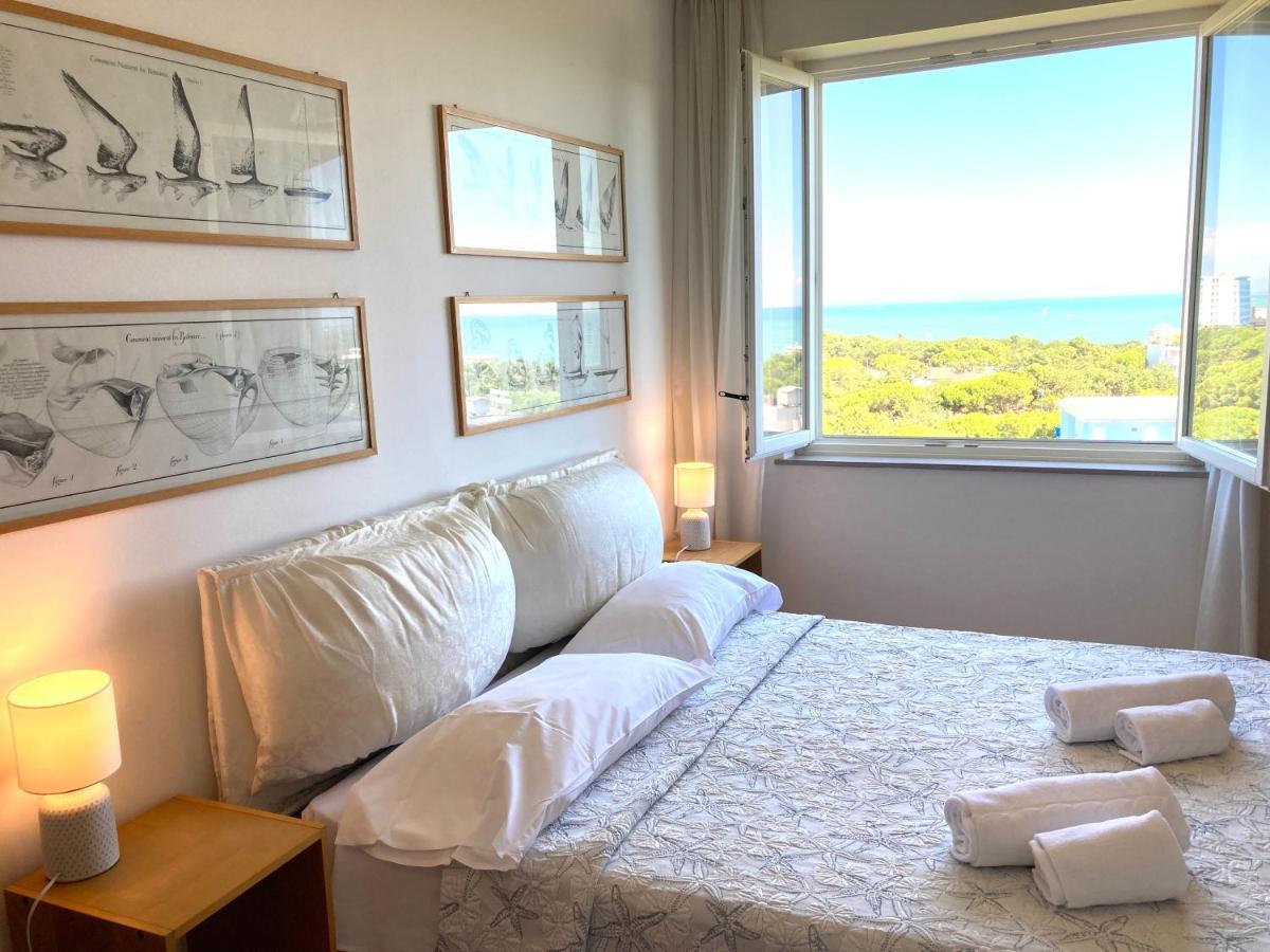 Penthouse Bellavista Apartment Lignano Sabbiadoro Bagian luar foto