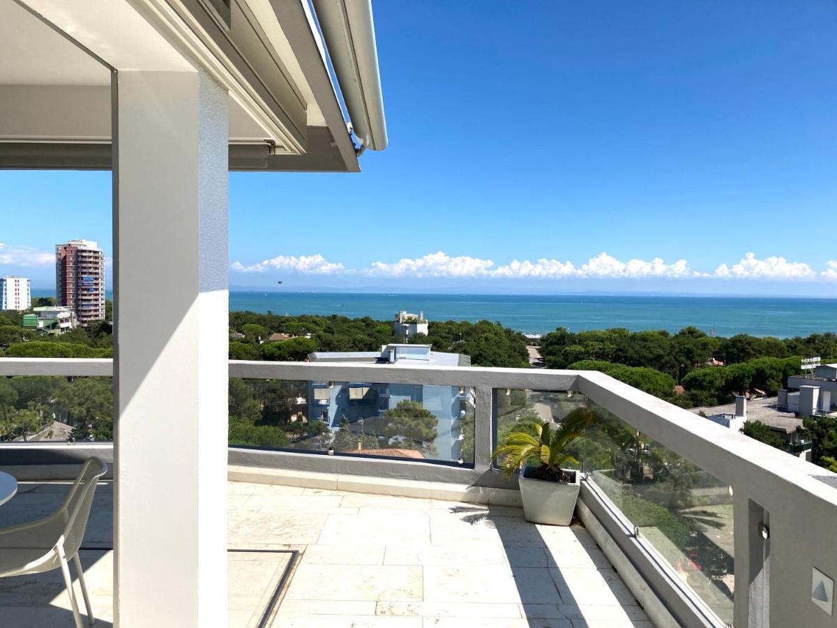 Penthouse Bellavista Apartment Lignano Sabbiadoro Bagian luar foto