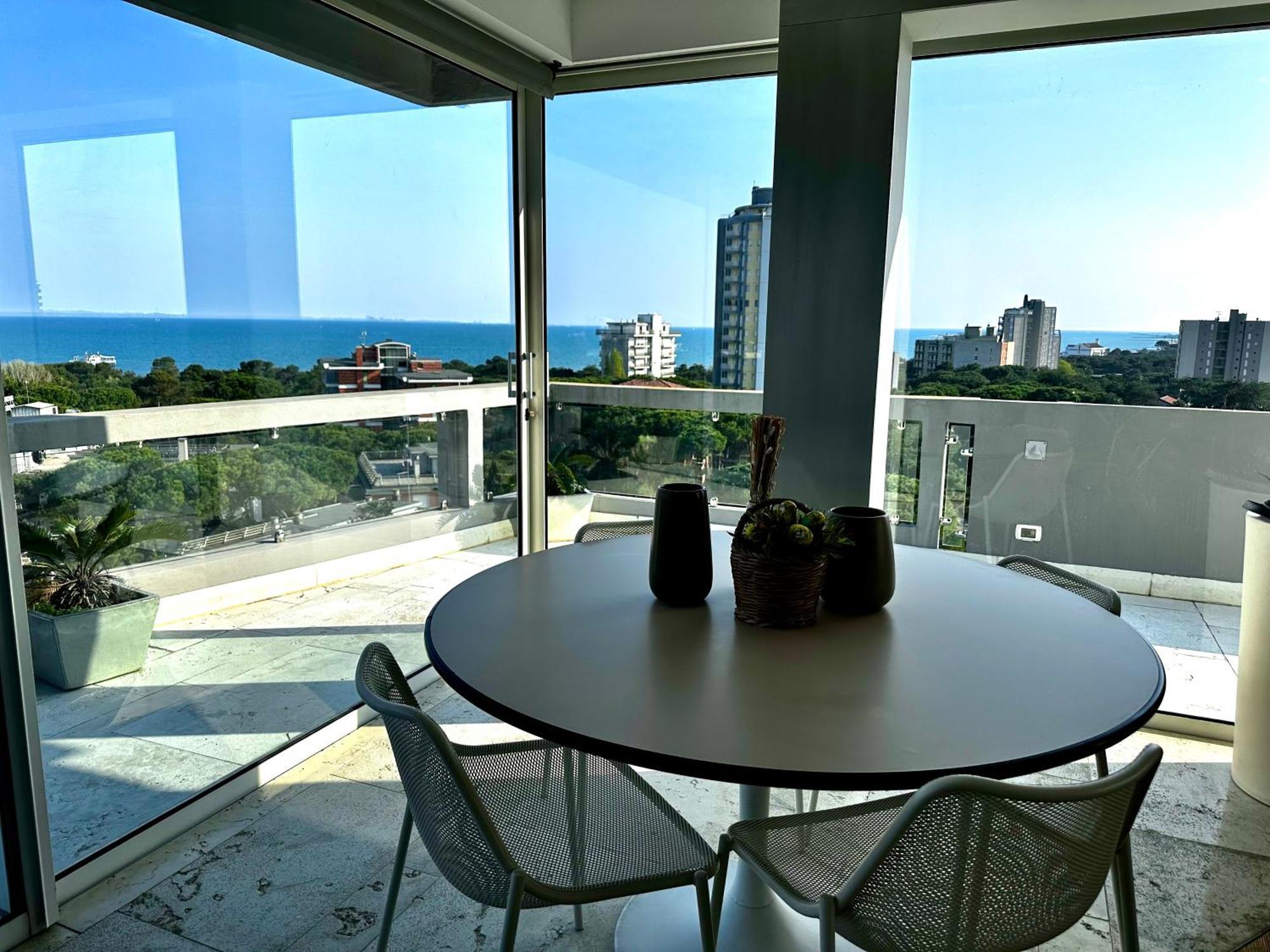 Penthouse Bellavista Apartment Lignano Sabbiadoro Bagian luar foto