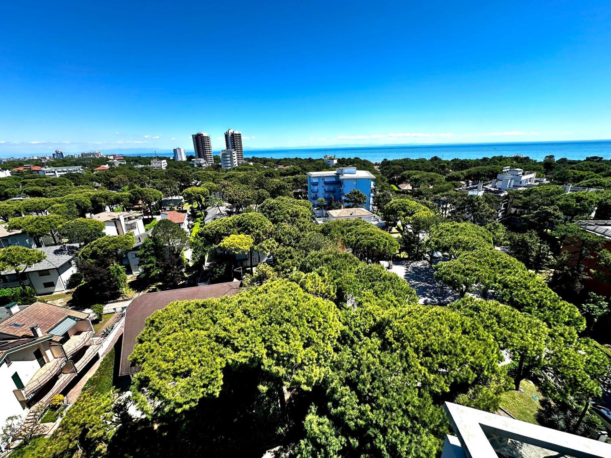 Penthouse Bellavista Apartment Lignano Sabbiadoro Bagian luar foto