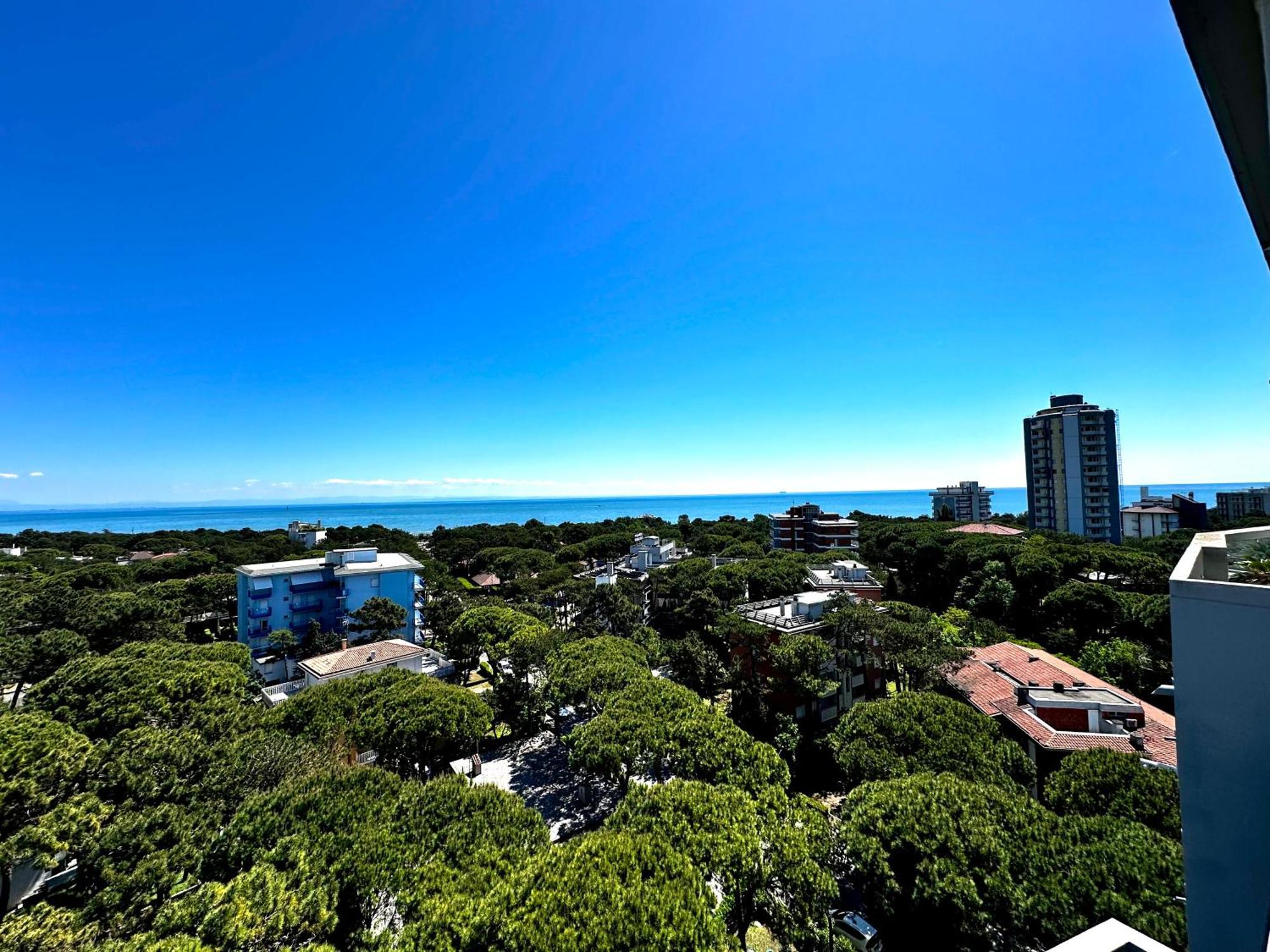 Penthouse Bellavista Apartment Lignano Sabbiadoro Bagian luar foto